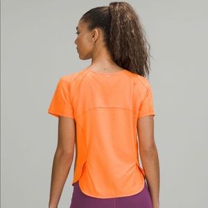 lululemon lightweight stretch run short sleeve shirt size 2